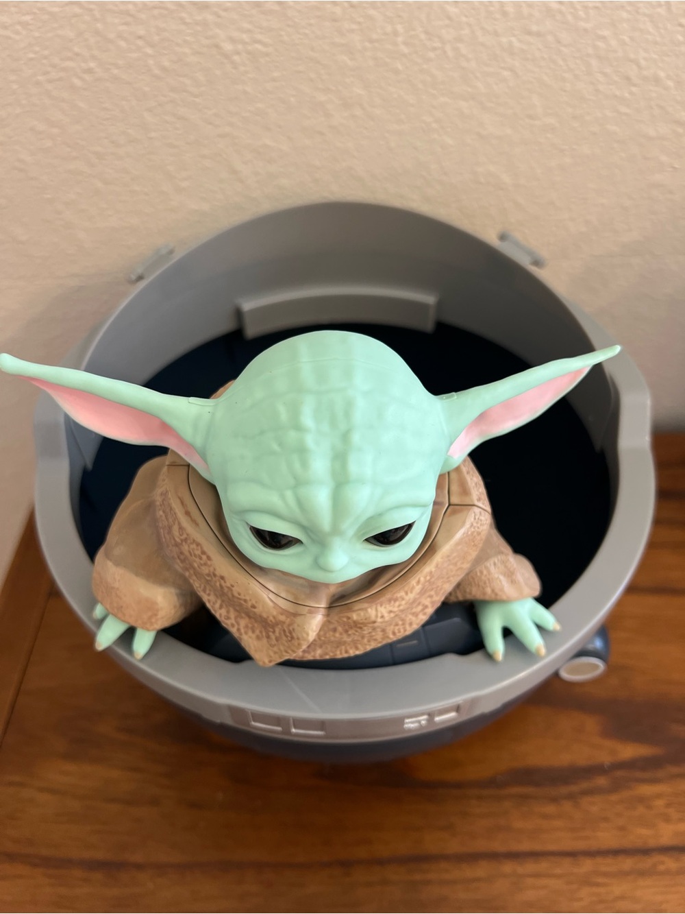 Mandalorian & Grogu Hover Pram Popcorn Bucket, Topper Cup, "This is The Way" Tin - Picture 3 of 16